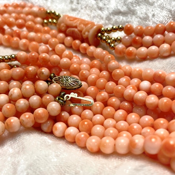 Vintage Angel Skin Coral 14K Gold Carved Shou Bead Triple Strand Necklace - Picture 11 of 12